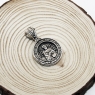 Серебряная иконка Пантелеймон целитель 8632 с чернением с доставкой недорого